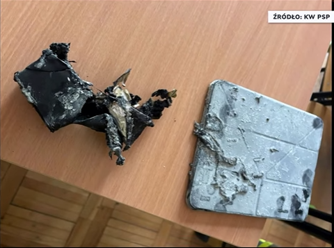 Spalony powerbank i tablet. Fot. KSP Poznań