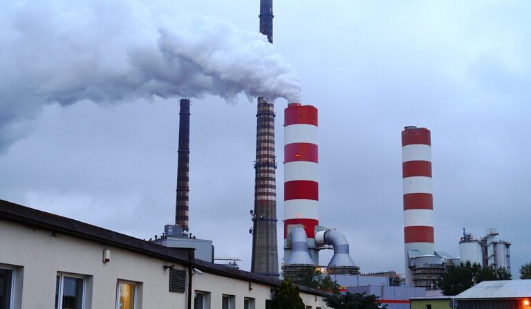 OZE rosną w siłę w Europie Środkowej. Najtrudniejsze okazuje się odejście od węgla