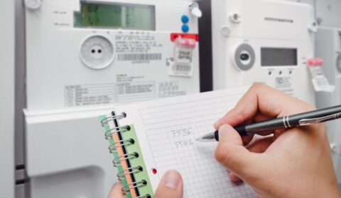Prąd drożeje szybciej niż inflacja. Europa płaci znacznie więcej niż Amerykanie