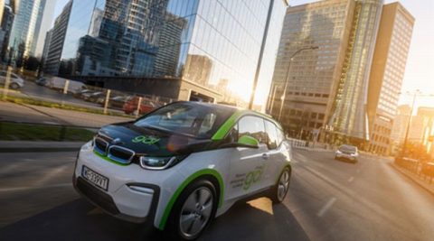 Warszawiacy wynajmą auta elektryczne u sprzedawcy prądu