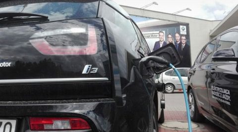 BMW i Daimler razem wyprodukują taniego elektryka
