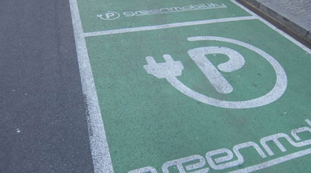 Zapłacą po 10 tys. zł rocznie za oferowanie ładowania EV