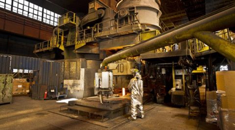 ArcelorMittal ogranicza produkcję. M.in. przez koszty energii
