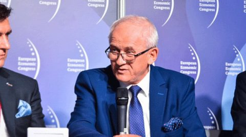 K. Tchórzewski: obawy o niewykonanie celu OZE słabną