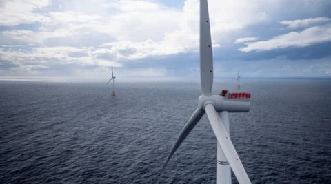 Umowa na energię z pierwszej pływającej farmy wiatrowej na morzu