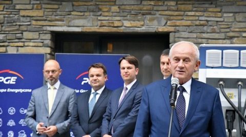 Zielona energia na stacjach ładowania PGE. Za niecałe 300 zł