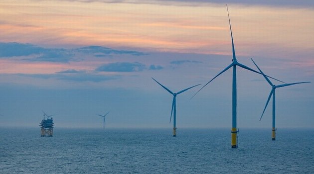 Rekordowo niskie ceny energii z morskich wiatraków w W. Brytanii