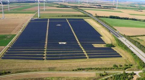 IEO: deweloperzy szykują ponad 2,4 tys. projektów PV