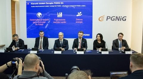 PGNiG chce inwestować w energię odnawialną. Pomoże ekspert od OZE