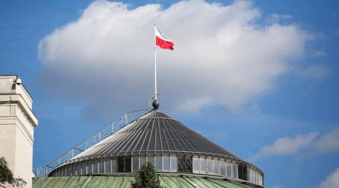 Sejmowa komisja odrzuciła propozycje zmian w ustawie odległościowej