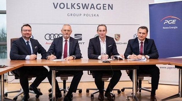 PGE zbuduje  dla Volkswagena 300 stacji ładowania