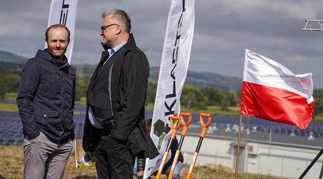 Budowa największego parku fotowoltaicznego w Polsce idzie pełną parą