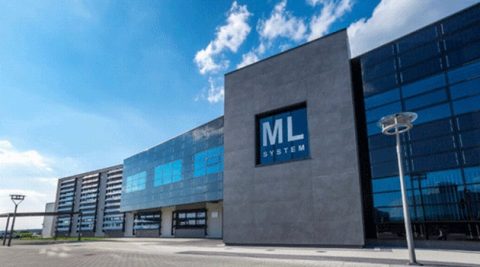 Fabryka fotowoltaicznych szyb pod Rzeszowem gotowa