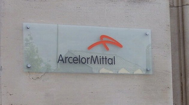 ArcelorMittal inwestuje w fotowoltaikę. Energia tańsza o 15 proc.