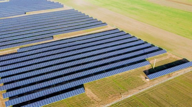 Green Genius kupi projekty elektrowni słonecznych w Polsce