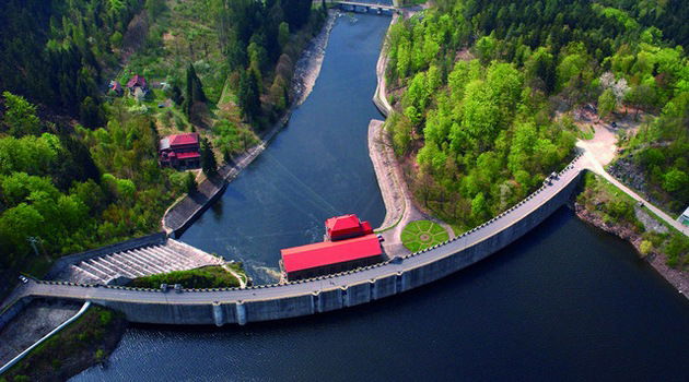 Santander Bank Polska kupi energię odnawialną od Taurona