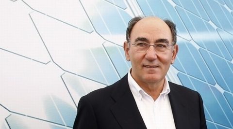 Iberdrola postawi farmę PV, baterie i elektrolizery zasilane zieloną energią