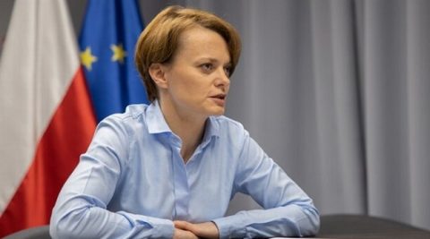 Minister Emilewicz chce kontynuowania dotacji dla prosumentów