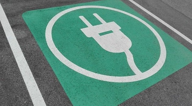 Będą kolejne nabory wniosków o dotacje na samochody elektryczne
