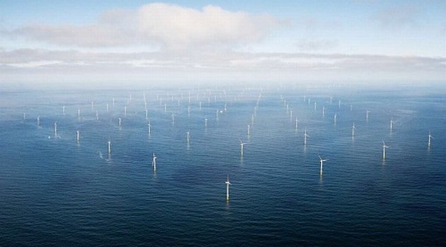 Orsted kupi energię z największej morskiej farmy wiatrowej