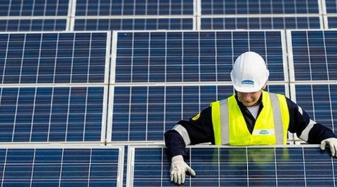 Francuzi szykują farmę PV o mocy 1 GW z bateriami i wodorem