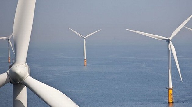 Hitachi ABB podniesie napięcie morskich farm wiatrowych