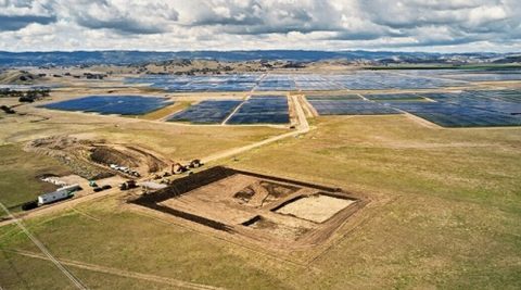 Ogromny magazyn energii powstanie przy farmie fotowoltaicznej Apple