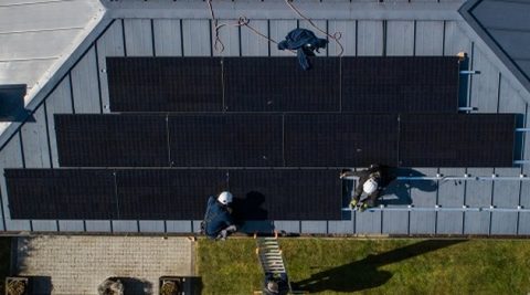 Mikroinwertery: czy to ma sens i jest bezpieczne?
