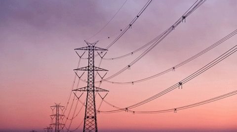 Cena energii w kontraktach terminowych przebiła 300 zł/MWh