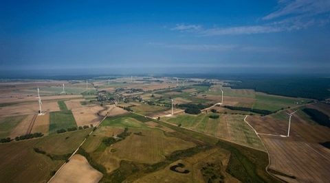 Każdy nowy gigawat w wietrze to energia tańsza o 20 zł/MWh