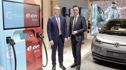 Stacje ładowania z magazynami energii od VW i E.ON