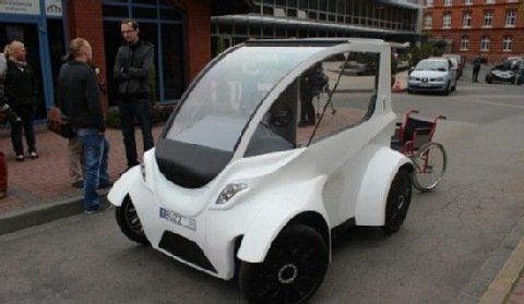 Na Politechnice Krakowskiej powstał Buzz - auto elektryczne dla niepełnosprawnych