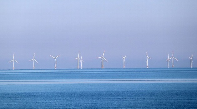 Rząd przyjął przepisy o bezpieczeństwie morskich farm wiatrowych