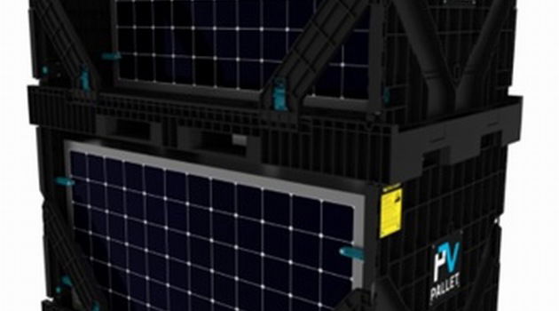 Paleta do transportu modułów PV zbudowana z opakowań po mleku