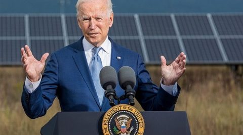 Biden: produkcja paneli i pomp ciepła to bezpieczeństwo USA