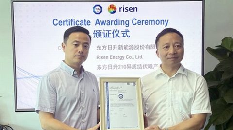Risen z certyfikatem TÜV SÜD dla modułów HJT o mocy 700 W