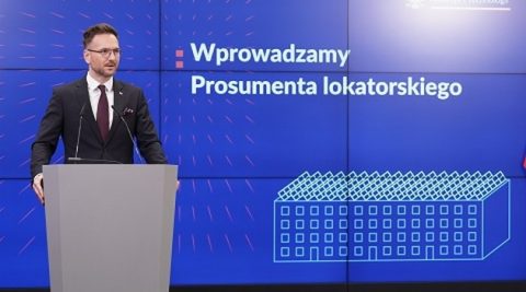 Prosument lokatorski. Nowy pomysł rządu na fotowoltaikę w blokach