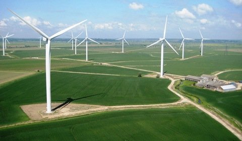 PiS nie odpuszcza w sprawie moratorium na budowę farm wiatrowych