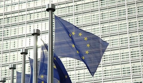 Bruksela ma wycofać skargę przeciw Polsce w sprawie OZE