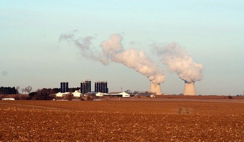Greenpeace: termin budowy elektrowni jądrowej to dopiero 2031