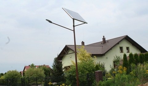 Kolejne gminy oświetlane lampami solarnymi i hybrydowymi marki FreeVolt™
