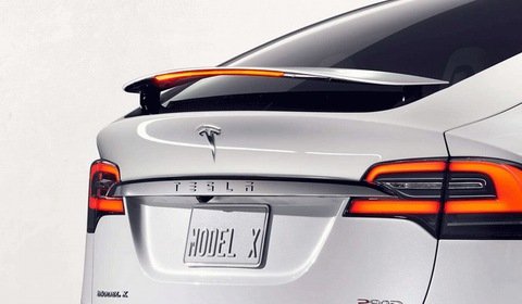 Tesla prezentuje Model X i rozbudowuje europejską fabrykę