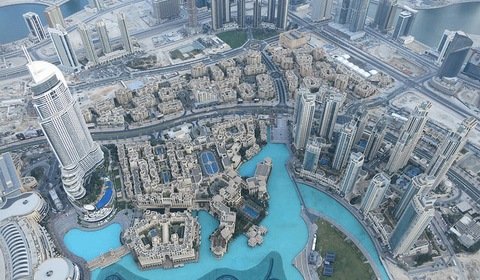 Dubaj w 2030: fotowoltaika na każdym dachu i 5 GW na gruncie