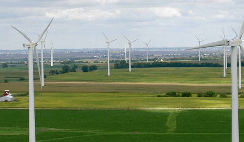 Hiszpanie sprzedają farmę wiatrową Suchań