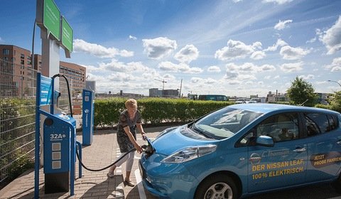 Niemcy: więcej magazynów energii niż nowych elektrycznych aut