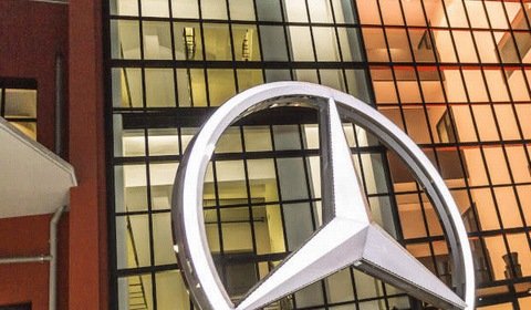 Daimler wyda 500 mln euro na fabrykę magazynów energii