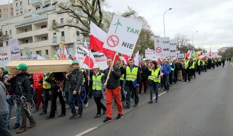 Manifestacja w obronie energetyki wiatrowej [zdjęcia]