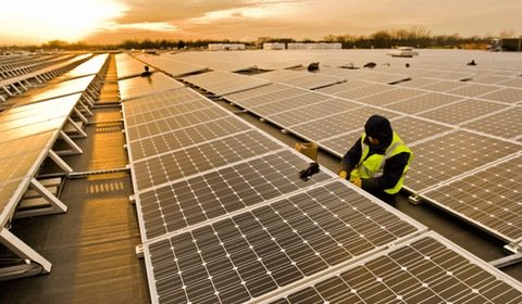 W. Brytania traci 1/3 miejsc pracy w sektorze solarnym