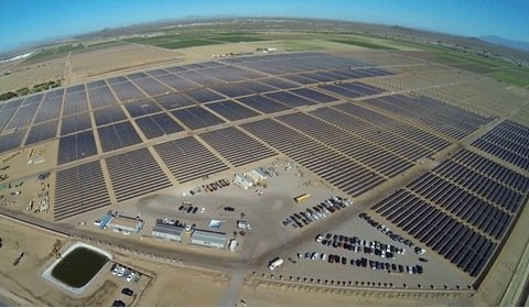 Apple sprzeda energię z ogromnej farmy solarnej