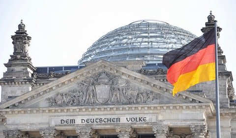 FAZ: w przyszłym roku wzrosną koszty dopłat do OZE w Niemczech